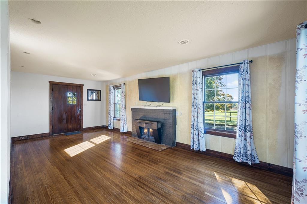 2815 W 7th Street Property Photo 3