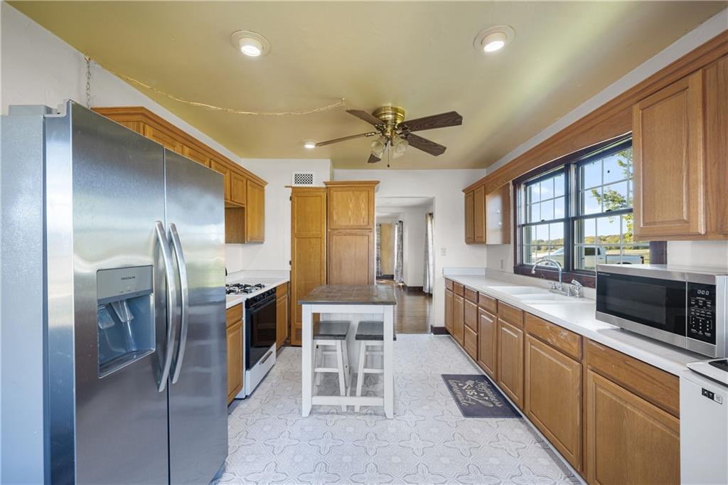 2815 W 7th Street Property Photo 4