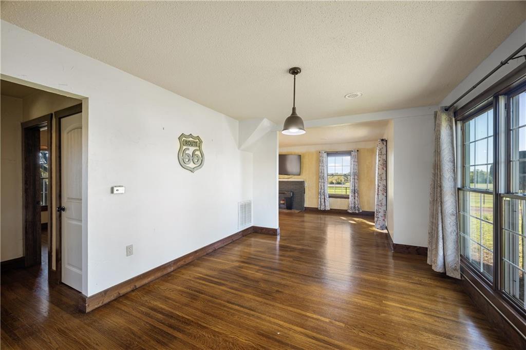 2815 W 7th Street Property Photo 8