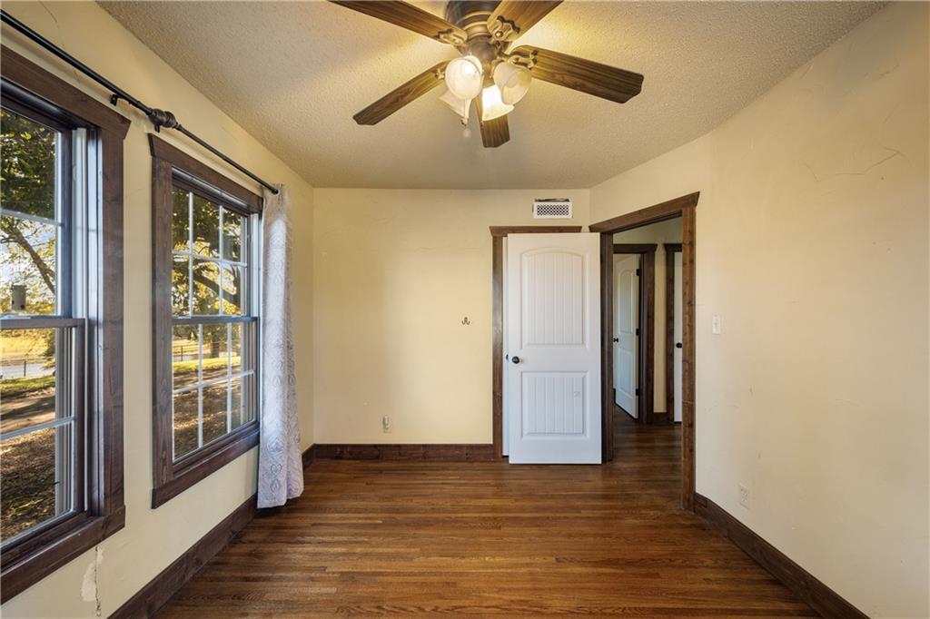 2815 W 7th Street Property Photo 12