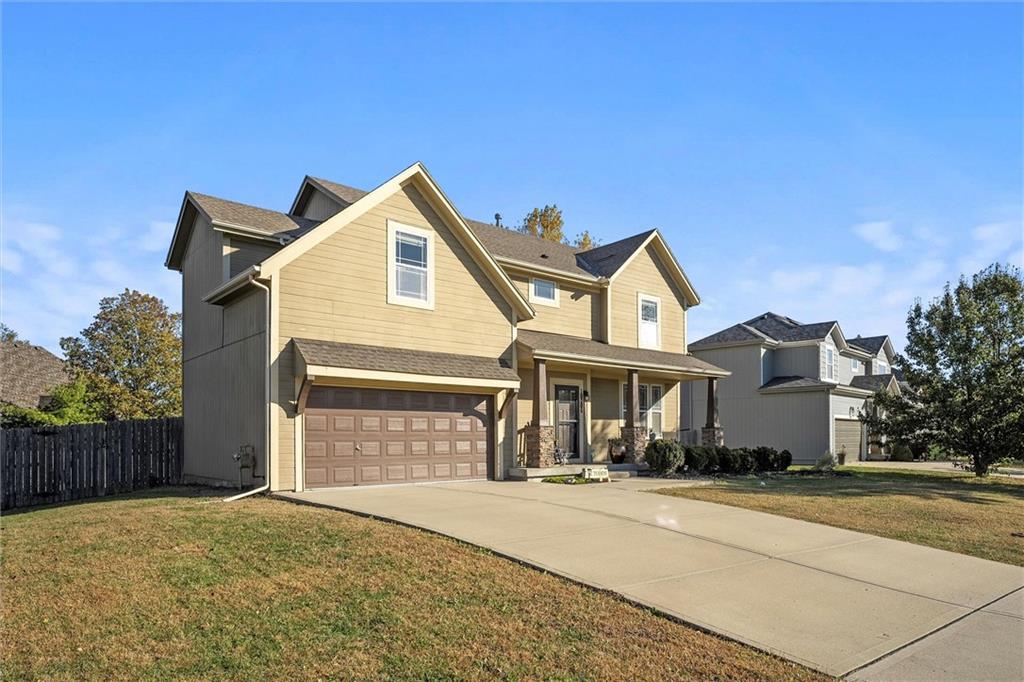 10206 Theden Circle Property Photo 2