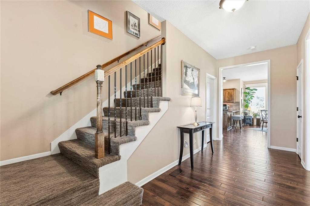 10206 Theden Circle Property Photo 4