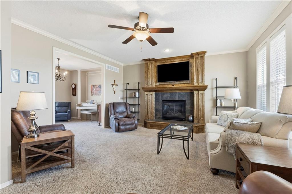 10206 Theden Circle Property Photo 5