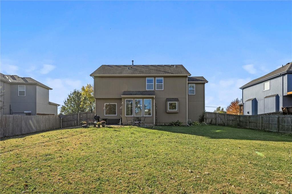 10206 Theden Circle Property Photo 35