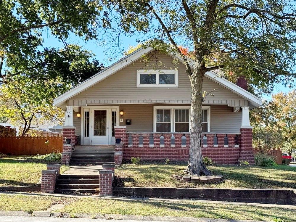 400 S Main Street Property Photo 3