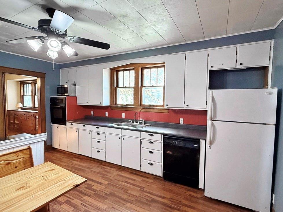 400 S Main Street Property Photo 24