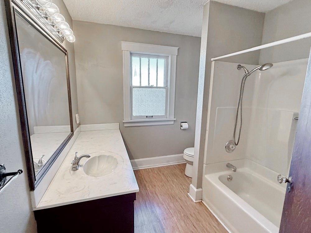 400 S Main Street Property Photo 31