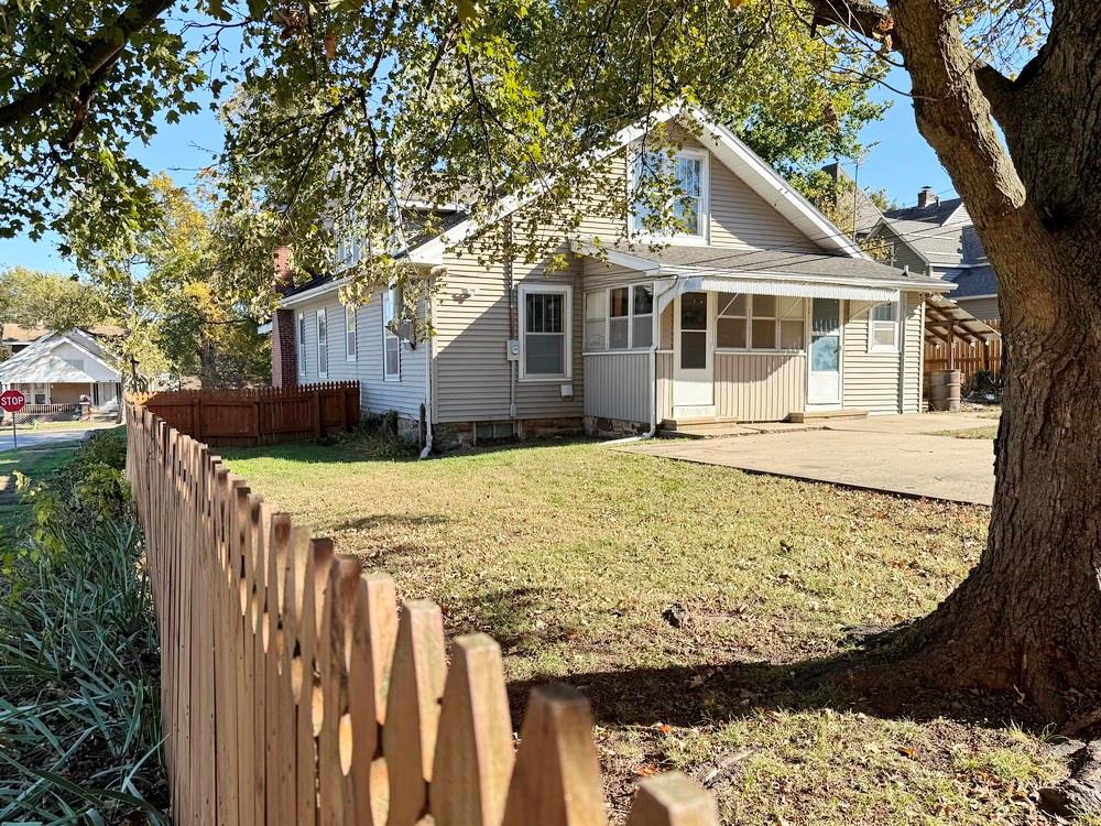 400 S Main Street Property Photo 44