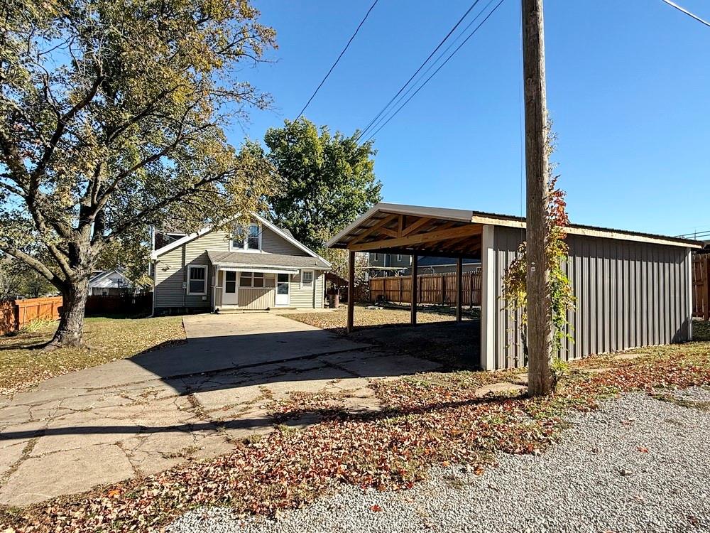 400 S Main Street Property Photo 45