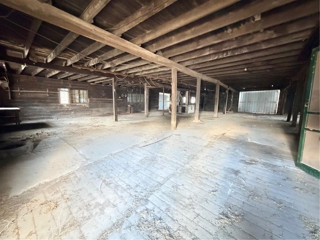 424 E Walnut Street Property Photo 18