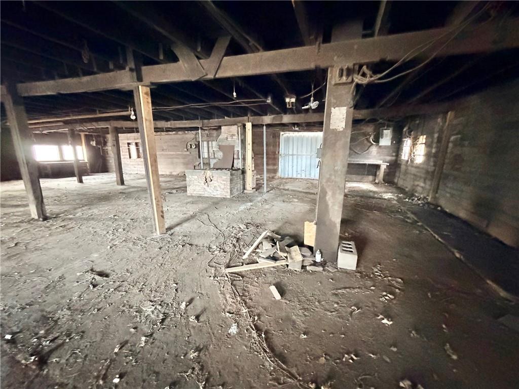 424 E Walnut Street Property Photo 20