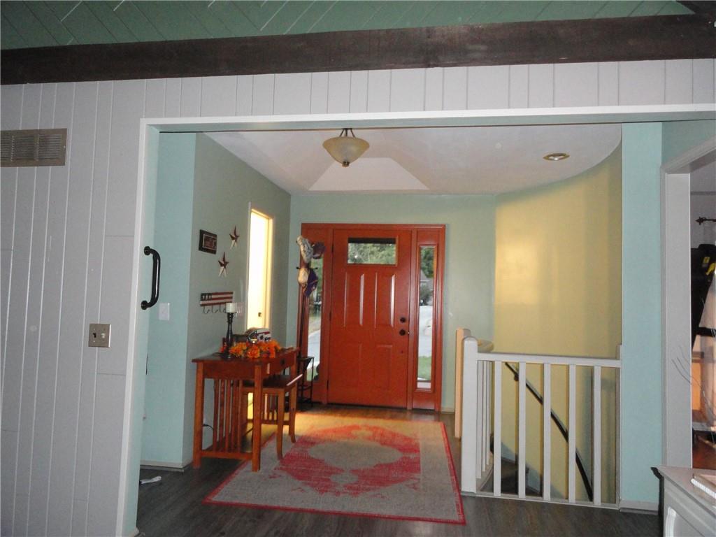 519 Lancelot Drive Property Photo 5