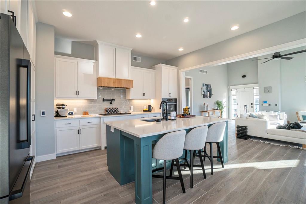 3238 Sw Pergola Park Drive Property Photo 10