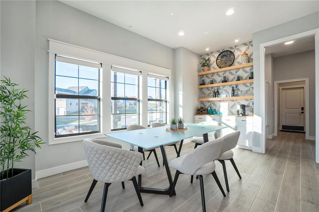 3238 Sw Pergola Park Drive Property Photo 15