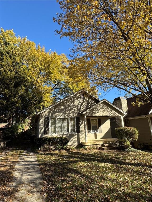 1908 W 47th Terrace Property Photo 2