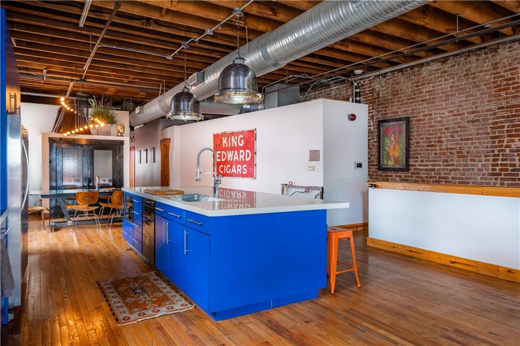 1600 Locust Street Property Photo 4