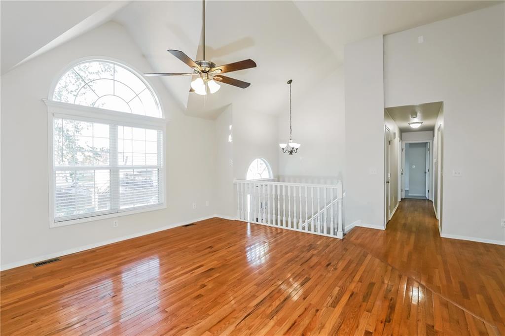 10926 Rowland Avenue Property Photo 4