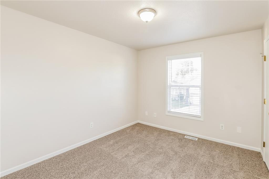 10926 Rowland Avenue Property Photo 11