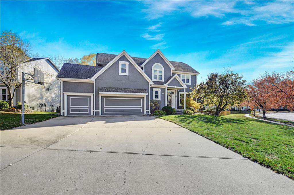 8121 W 130th Street Property Photo 2