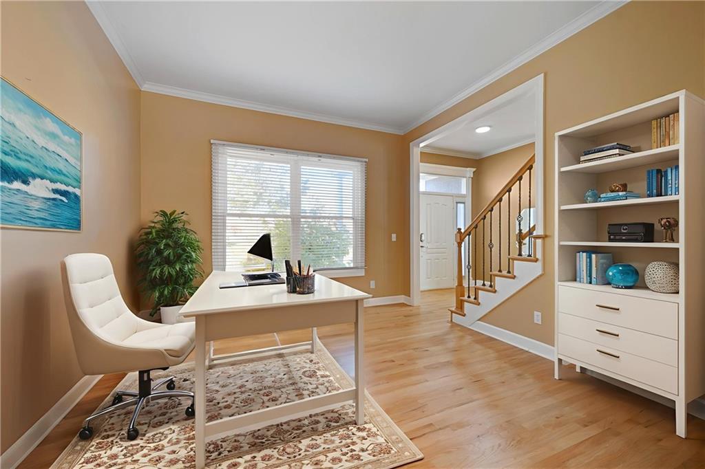 8121 W 130th Street Property Photo 10