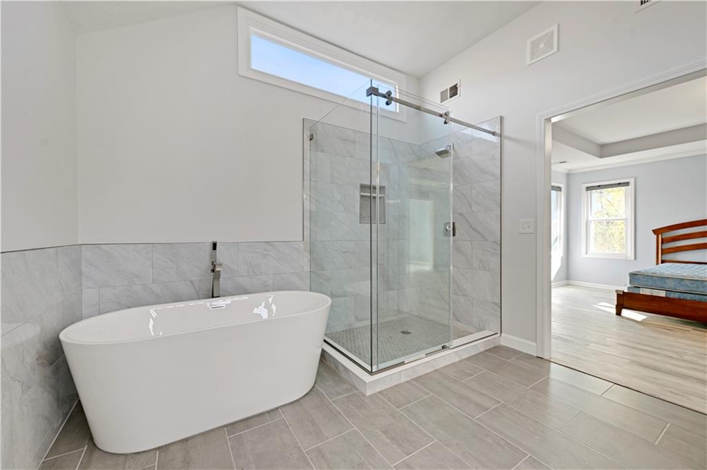 8121 W 130th Street Property Photo 22