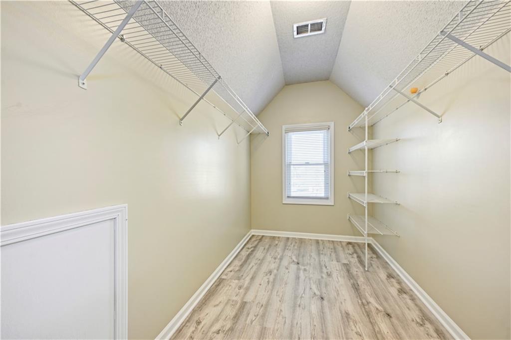 8121 W 130th Street Property Photo 23