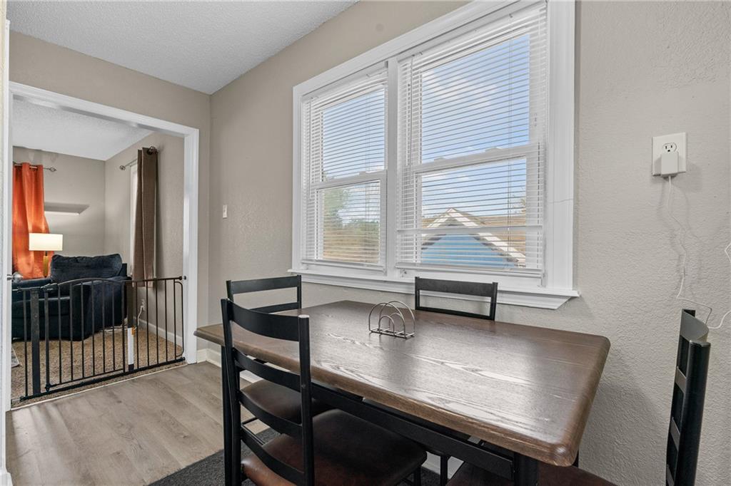 4221 Spruce Avenue Property Photo 3