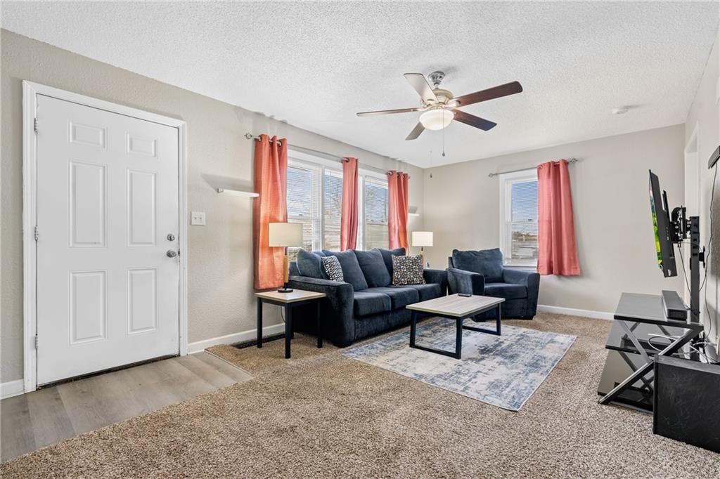 4221 Spruce Avenue Property Photo 4