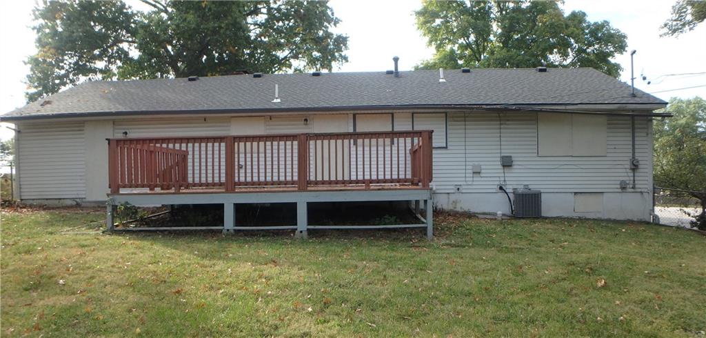 7332 Parallel Parkway Property Photo 19