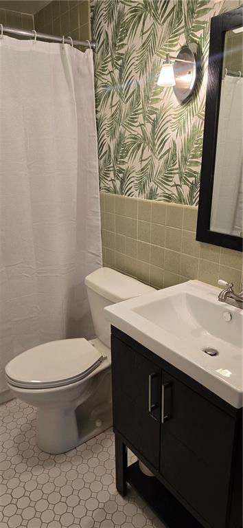 2405 W 104th Terrace Property Photo 17