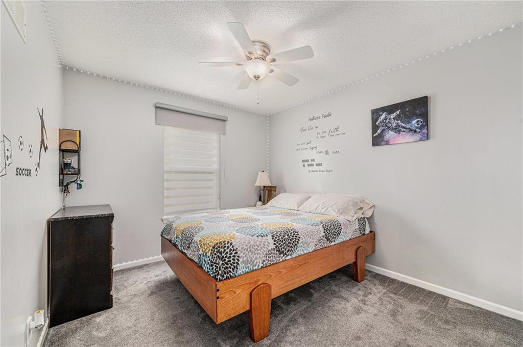 15212 Riley Street Property Photo 11