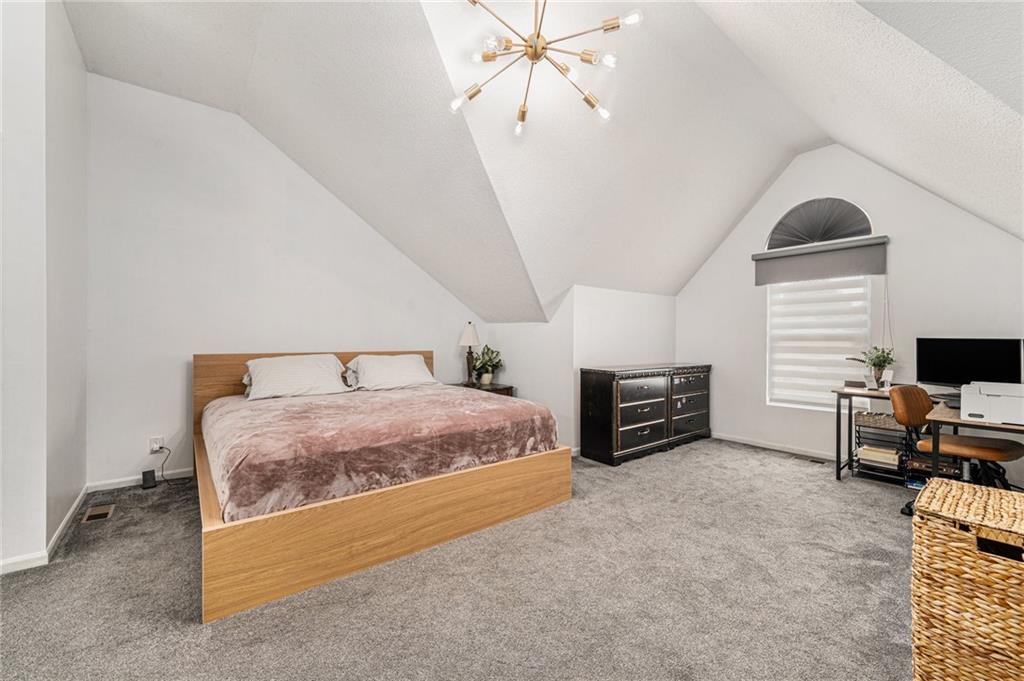 15212 Riley Street Property Photo 15