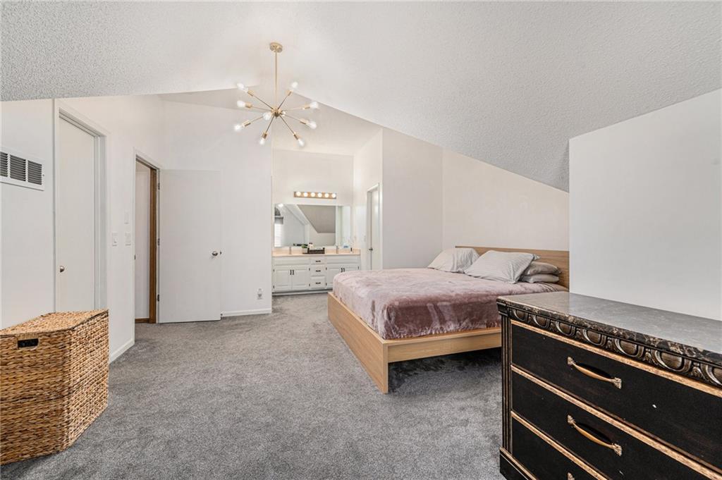 15212 Riley Street Property Photo 16