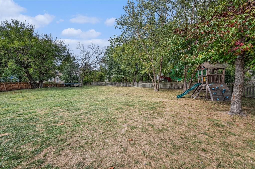 15212 Riley Street Property Photo 23