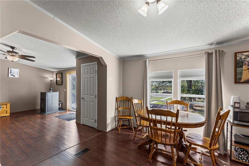 38740 Hedge Lane Property Photo 16