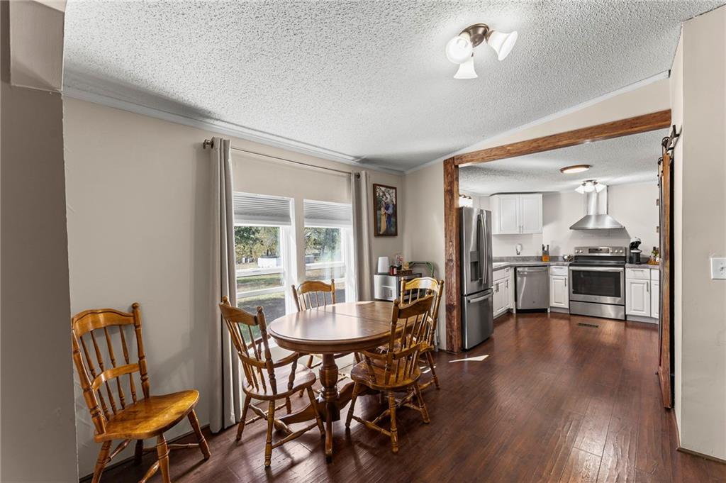 38740 Hedge Lane Property Photo 17