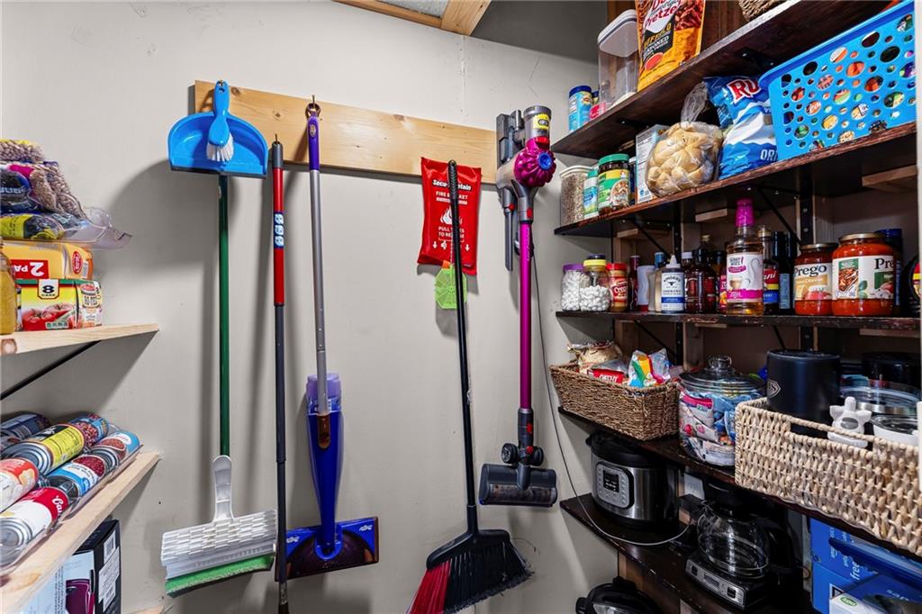 38740 Hedge Lane Property Photo 23