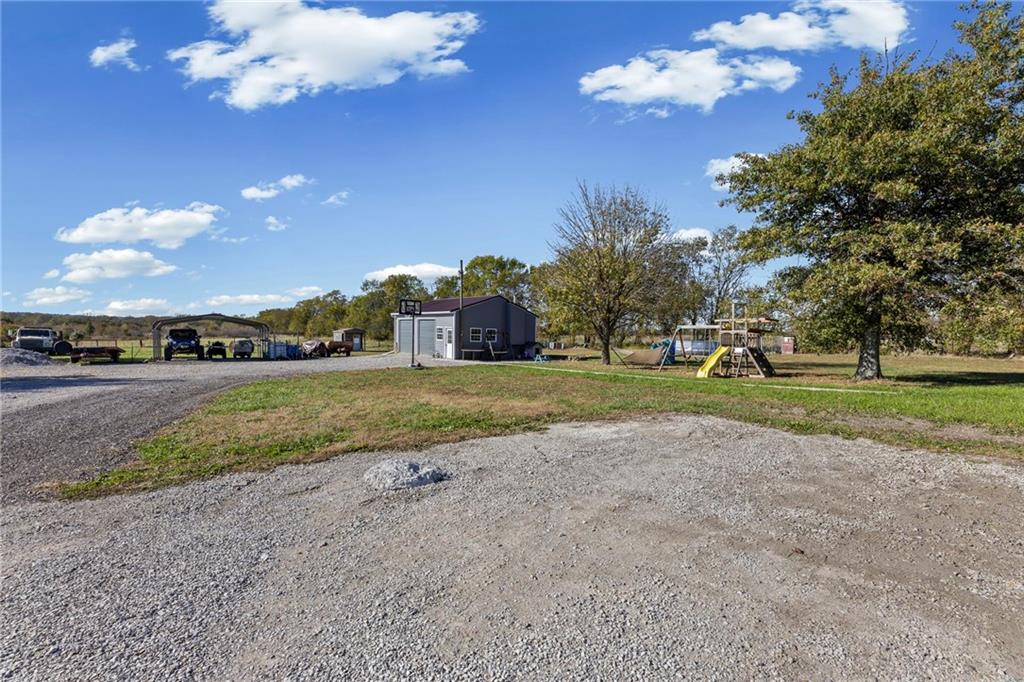 38740 Hedge Lane Property Photo 41