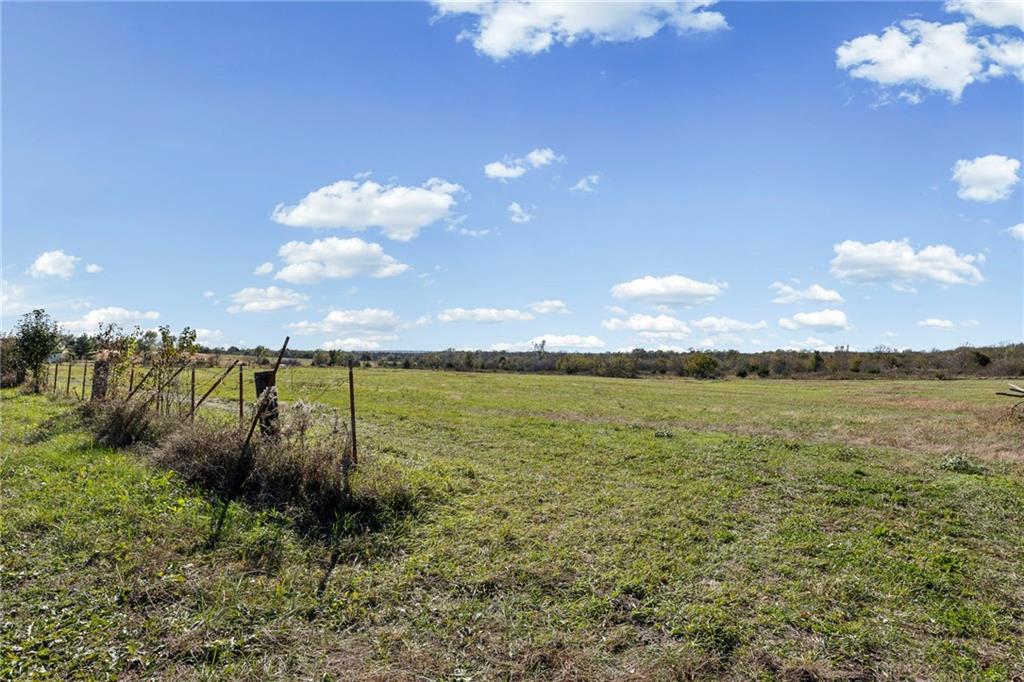 38740 Hedge Lane Property Photo 44