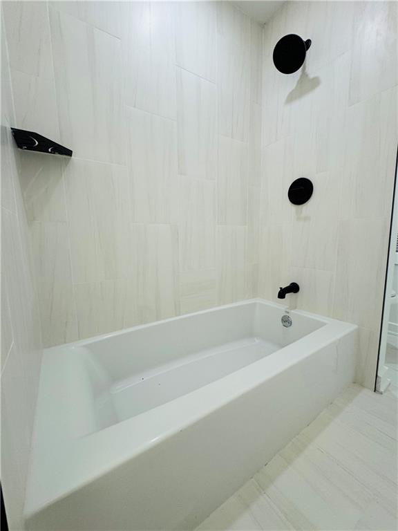 2706 E 36th Street Property Photo 2