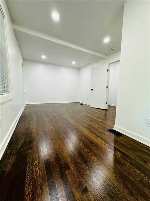 2706 E 36th Street Property Photo 3