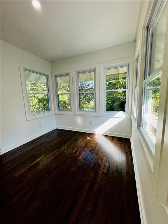 2706 E 36th Street Property Photo 4