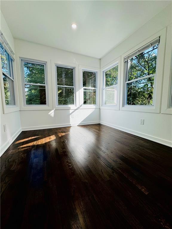 2706 E 36th Street Property Photo 5