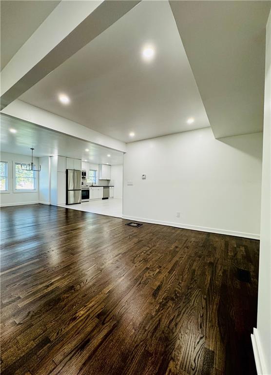 2706 E 36th Street Property Photo 6