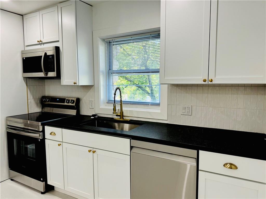 2706 E 36th Street Property Photo 14