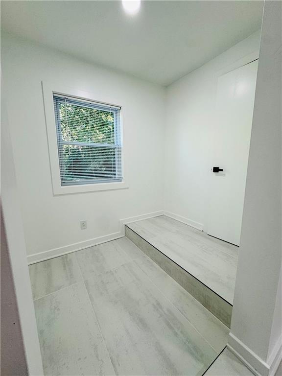 2706 E 36th Street Property Photo 23