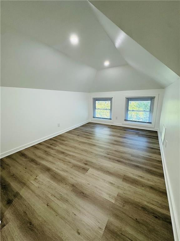 2706 E 36th Street Property Photo 28