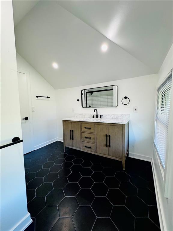 2706 E 36th Street Property Photo 35