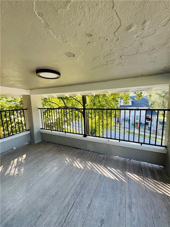 2706 E 36th Street Property Photo 36