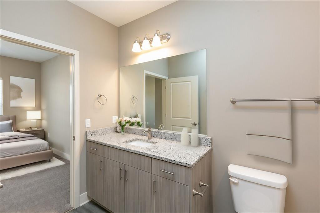 5711 80th Terrace Property Photo 5